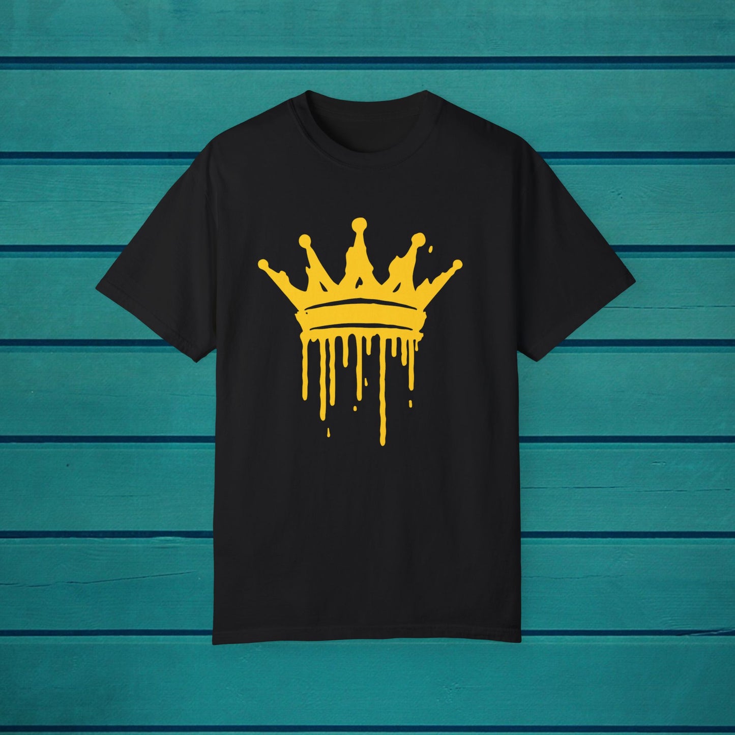 Yellow Crown Graffiti Art Graphic T-shirt, King or Queen, Street Urban style